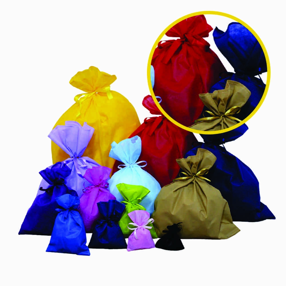 Saquinho de TNT com fita de Cetim 